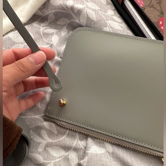 Teddy Blake Eliza vitello 9” bucket bag - Picture 7 of 8